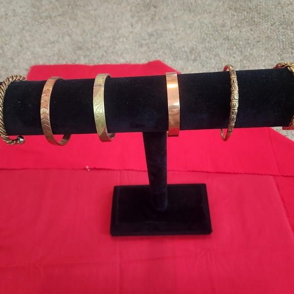 Bracelets - Picture 2 of 2